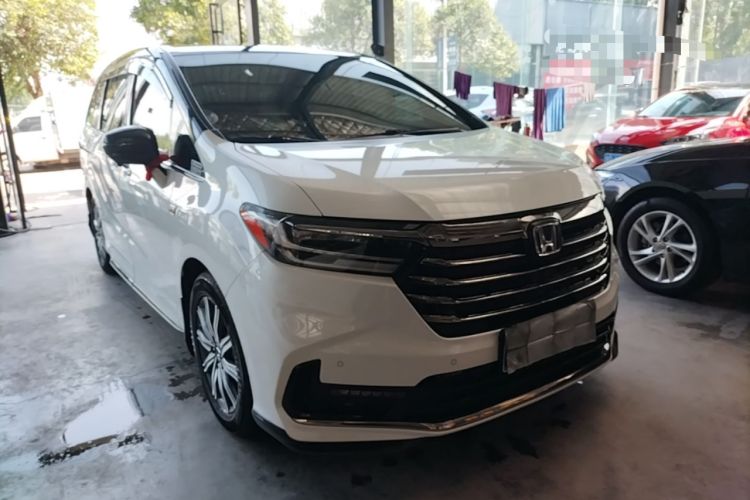 Used Honda Odyssey 2022 2.0L eHEV Sharp Enjoyment Edition Front Right 45 Deg