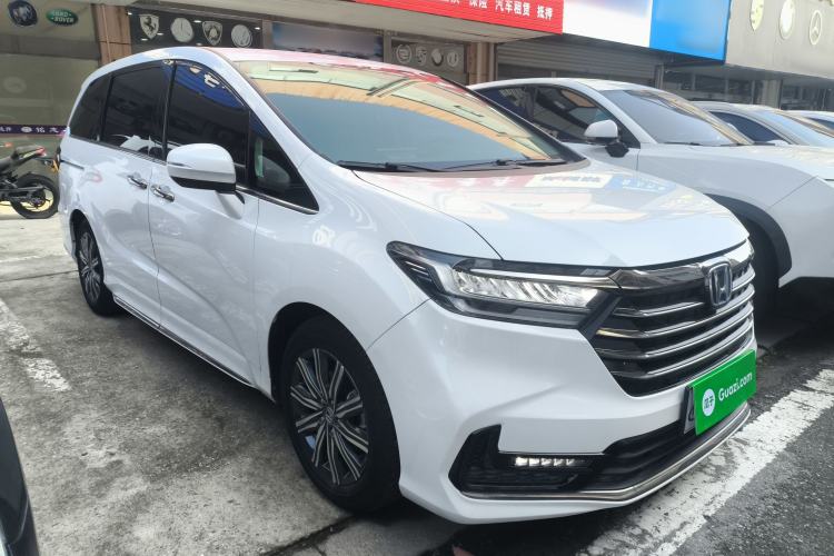 Used Honda Odyssey 2022 2.0L eHEV Sharp Enjoyment Edition Front Right 45 Deg