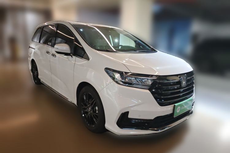 Used Honda Odyssey 2022 2.0L eHEV Sharp·Luxury Edition Front Right 45 Deg