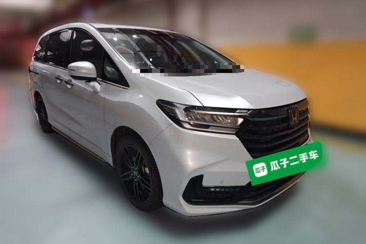 Used Honda Odyssey 2022 2.0L eHEV Sharp·Luxury Edition Front Right 45 Deg