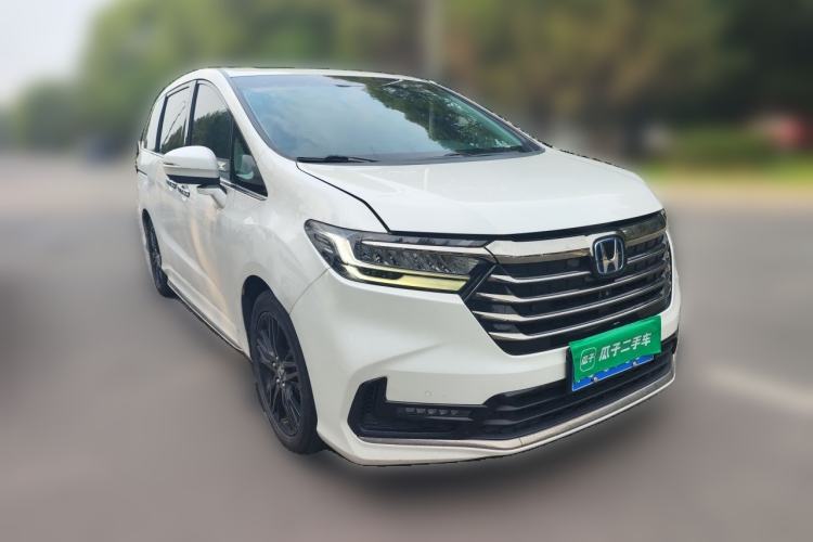 Used Honda Odyssey 2022 2.0L eHEV Sharp Supreme Edition Front Right 45 Deg