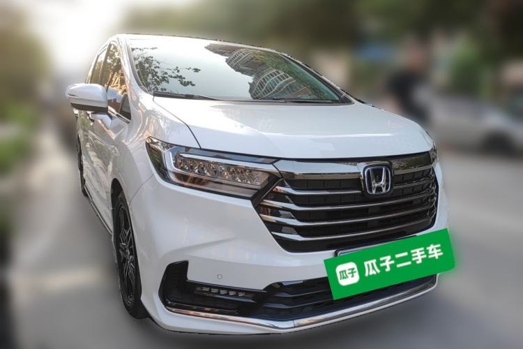 Used Honda Odyssey 2022 2.0L eHEV Sharp Enjoyment Edition Front Right 45 Deg