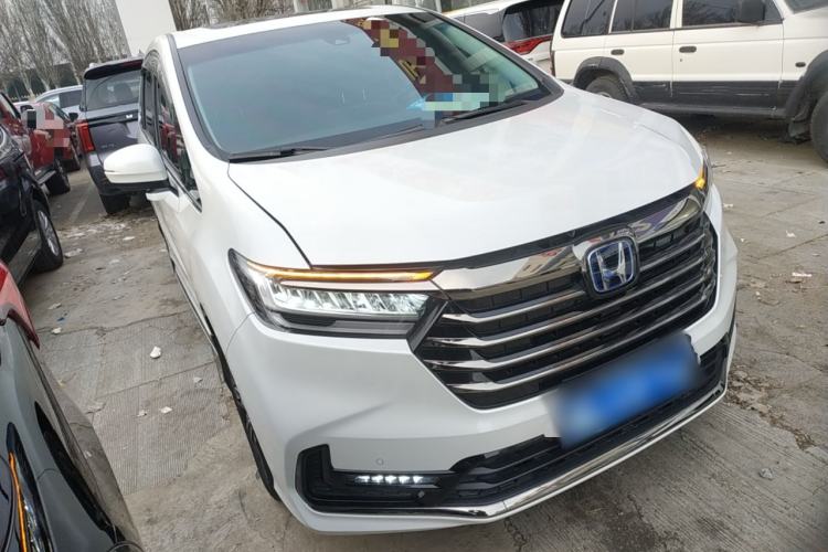 Used Honda Odyssey 2022 2.0L eHEV Sharp·Luxury Edition Front Right 45 Deg