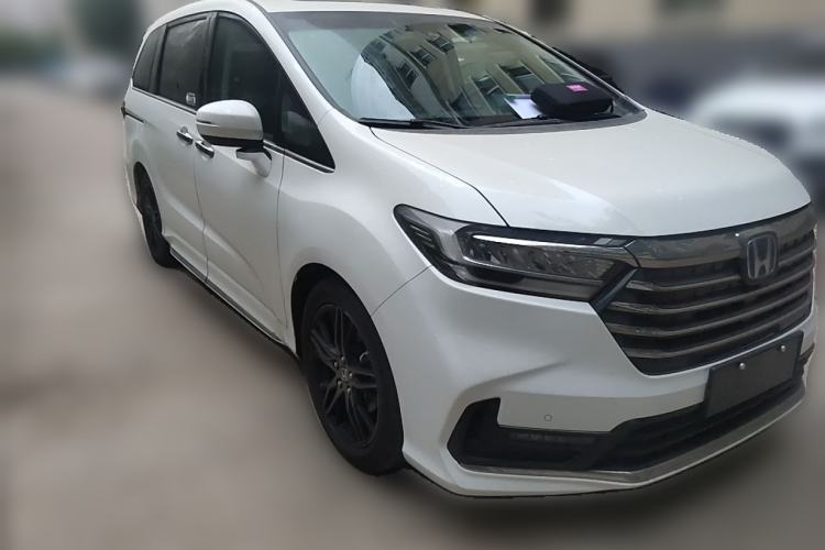 Used Honda Odyssey 2022 2.0L eHEV Sharp·Luxury Edition Front Right 45 Deg