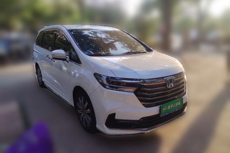 Used Honda Odyssey 2022 2.0L eHEV Sharp Enjoyment Edition Front Right 45 Deg