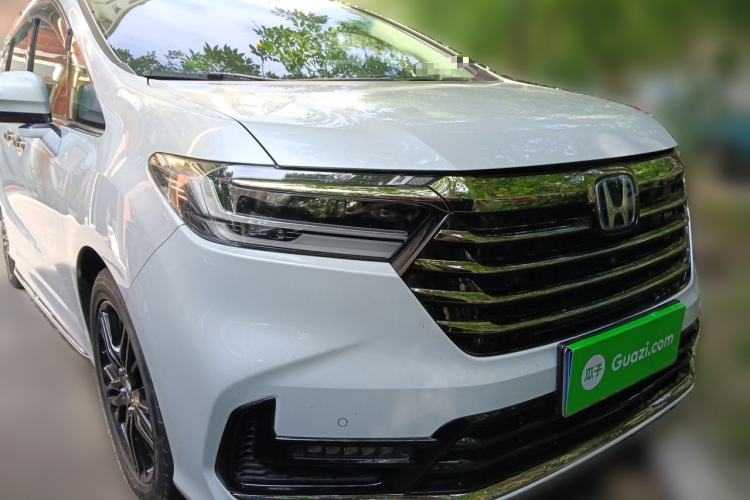 Used Honda Odyssey 2022 2.0L eHEV Sharp Supreme Edition Front Right 45 Deg