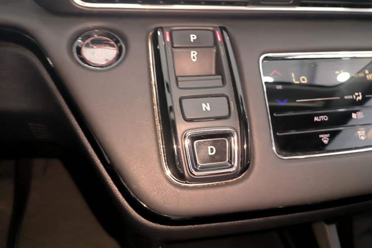 Used Honda Odyssey 2022 2.0L eHEV Sharp Enjoyment Edition Gear Lever