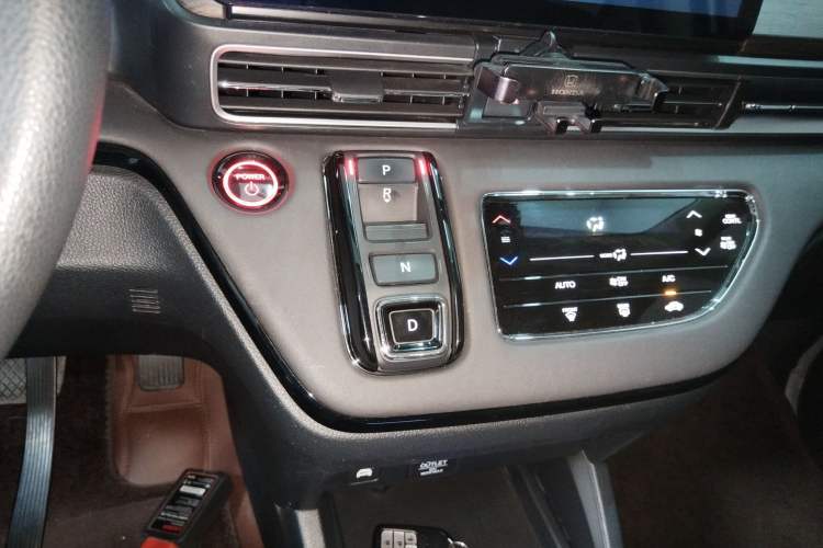 Used Honda Odyssey 2022 2.0L eHEV Sharp Enjoyment Edition Gear Lever