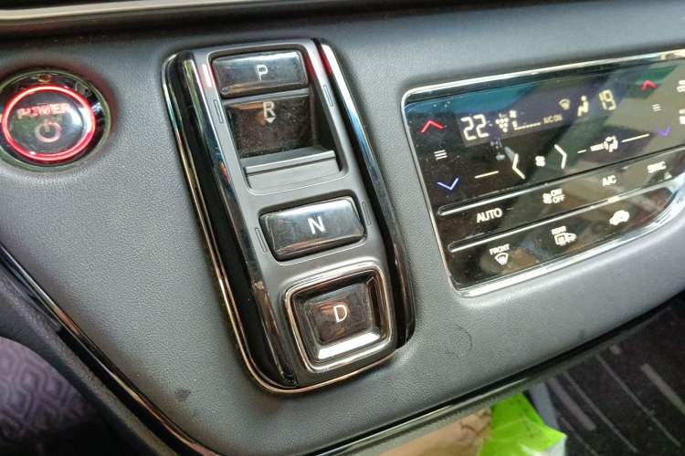 Used Honda Odyssey 2022 2.0L eHEV Sharp Supreme Edition Gear Lever