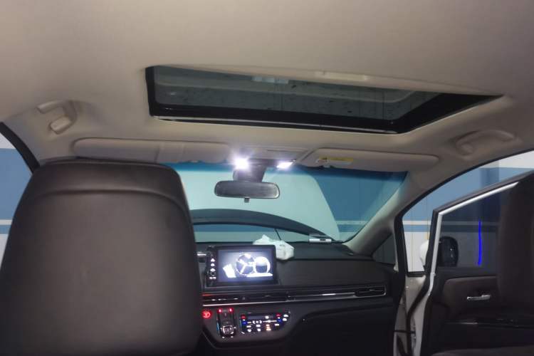 Used Honda Odyssey 2022 2.0L eHEV Sharp Enjoyment Edition Headliner