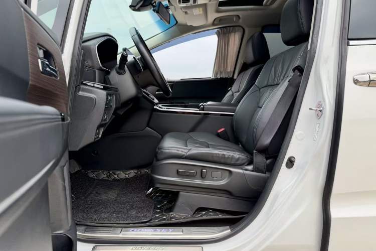 Used Honda Odyssey 2022 2.0L eHEV Sharp·Luxury Edition Interior 1