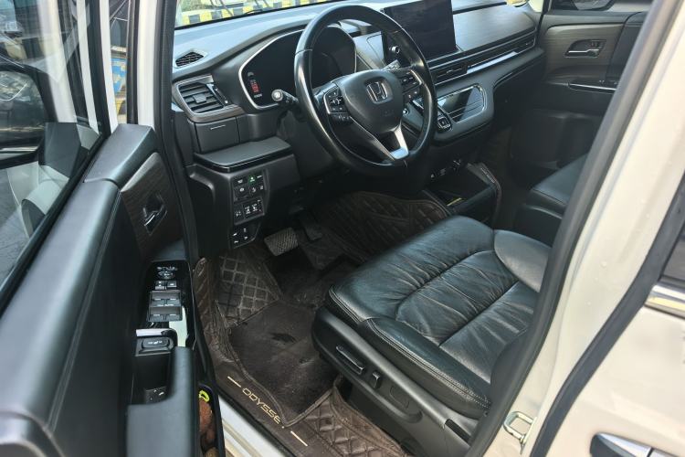 Used Honda Odyssey 2022 2.0L eHEV Sharp·Luxury Edition Interior 2
