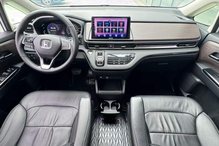 Used Honda Odyssey 2022 2.0L eHEV Sharp Enjoyment Edition Interior 2