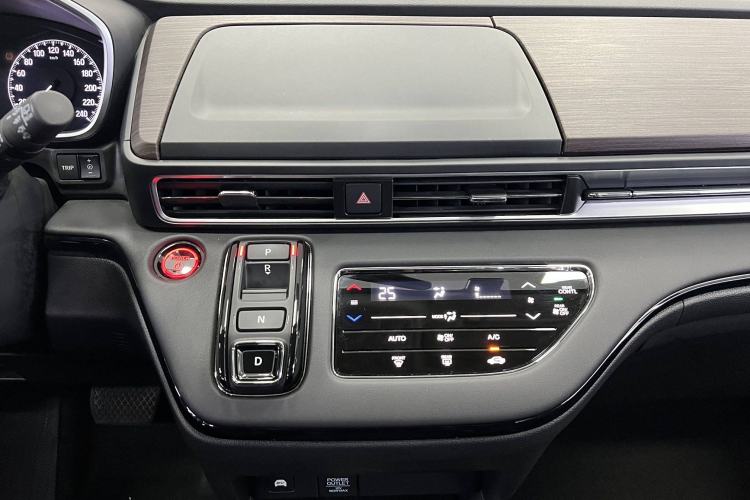 Used Honda Odyssey 2022 2.0L eHEV Sharp Enjoyment Edition Interior 5