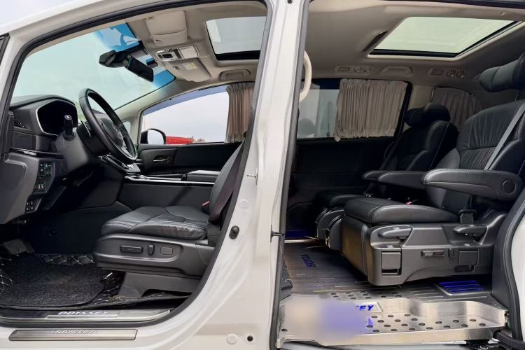 Used Honda Odyssey 2022 2.0L eHEV Sharp·Luxury Edition Interior 7