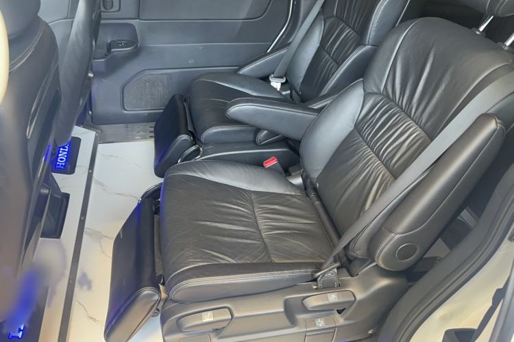 Used Honda Odyssey 2022 2.0L eHEV Sharp Enjoyment Edition Interior 7