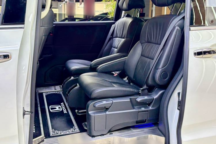 Used Honda Odyssey 2022 2.0L eHEV Sharp Enjoyment Edition Interior 7