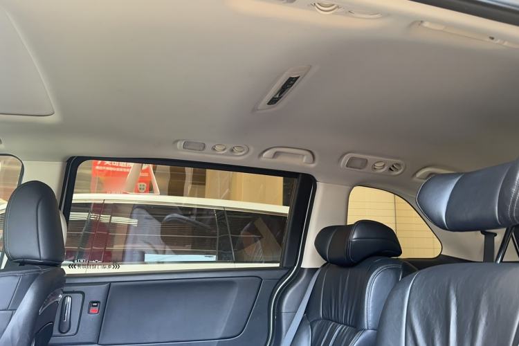 Used Honda Odyssey 2022 2.0L eHEV Sharp Enjoyment Edition Interior 9