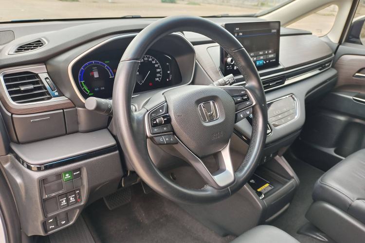 Used Honda Odyssey 2022 2.0L eHEV Sharp Enjoyment Edition Interior 9