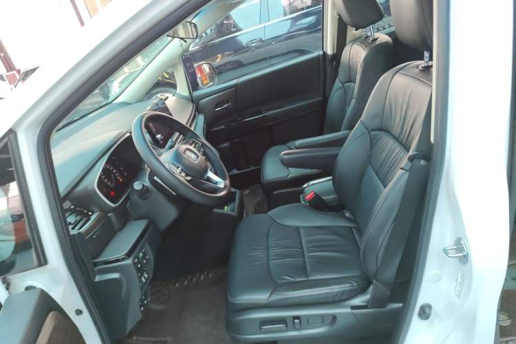 Used Honda Odyssey 2022 2.0L eHEV Sharp Enjoyment Edition Left Front Seat