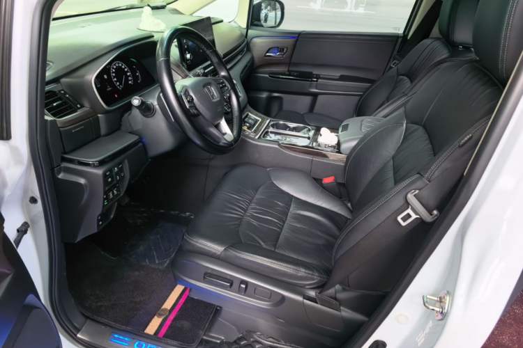 Used Honda Odyssey 2022 2.0L eHEV Sharp Supreme Edition Left Front Seat