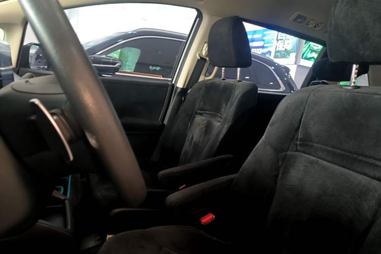 Used Honda Odyssey 2022 2.0L eHEV Sharp Enjoyment Edition Left Front Seat