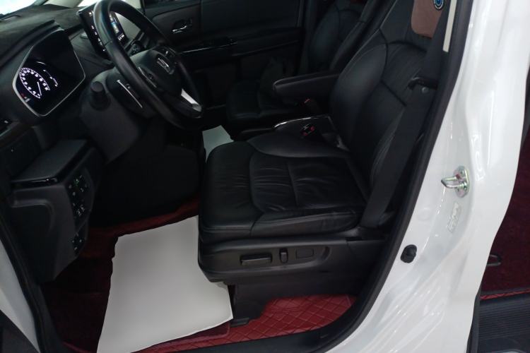 Used Honda Odyssey 2022 2.0L eHEV Sharp Enjoyment Edition Left Front Seat