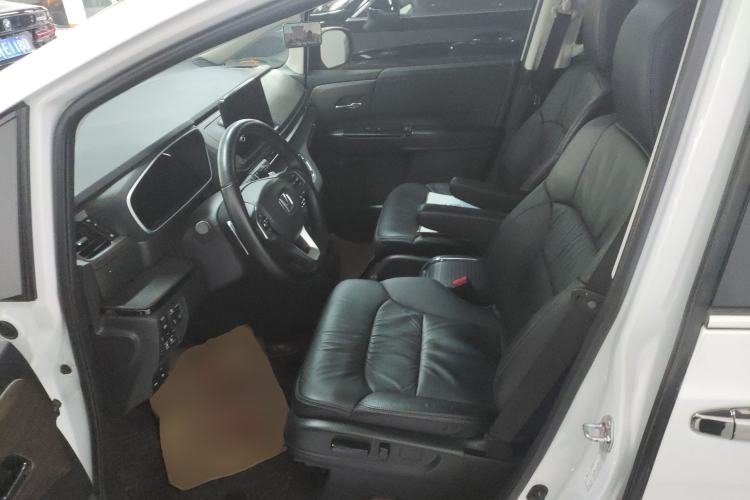 Used Honda Odyssey 2022 2.0L eHEV Sharp Enjoyment Edition Left Front Seat