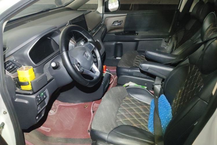 Used Honda Odyssey 2022 2.0L eHEV Sharp Enjoyment Edition Left Front Seat