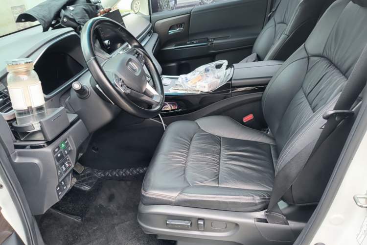 Used Honda Odyssey 2022 2.0L eHEV Sharp·Luxury Edition Left Front Seat