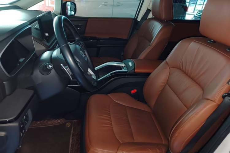 Used Honda Odyssey 2022 2.0L eHEV Sharp·Luxury Edition Left Front Seat
