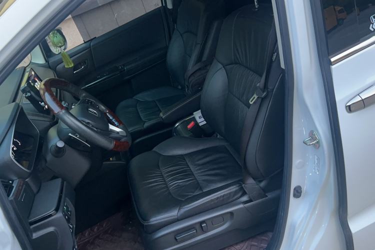 Used Honda Odyssey 2022 2.0L eHEV Sharp Enjoyment Edition Left Front Seat