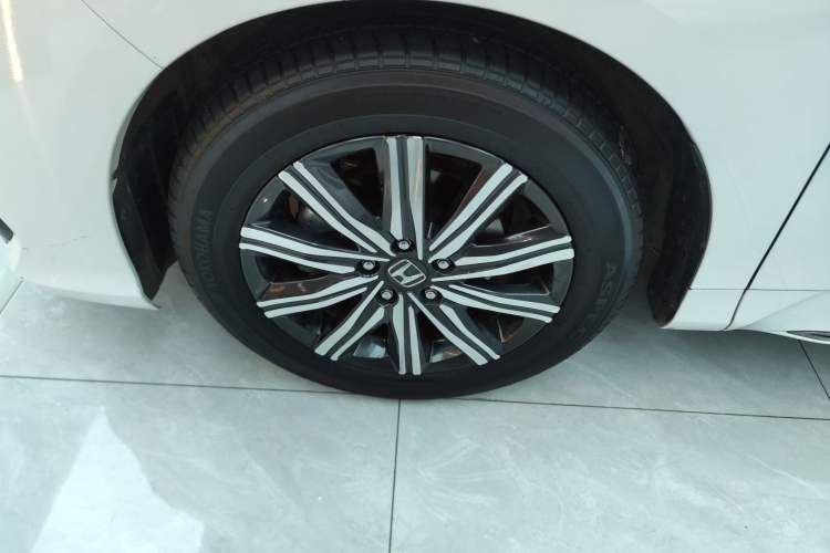 Used Honda Odyssey 2022 2.0L eHEV Sharp Enjoyment Edition Left Front Wheel Hub