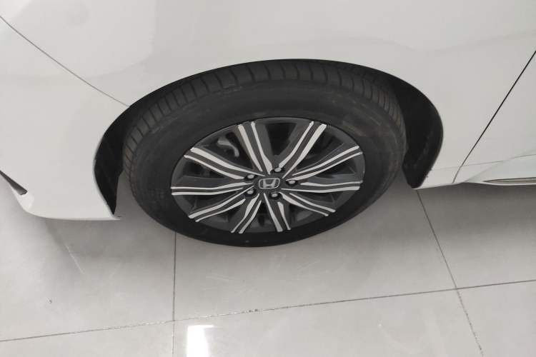 Used Honda Odyssey 2022 2.0L eHEV Sharp Enjoyment Edition Left Front Wheel Hub