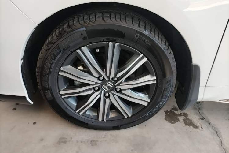 Used Honda Odyssey 2022 2.0L eHEV Sharp Enjoyment Edition Left Front Wheel Hub