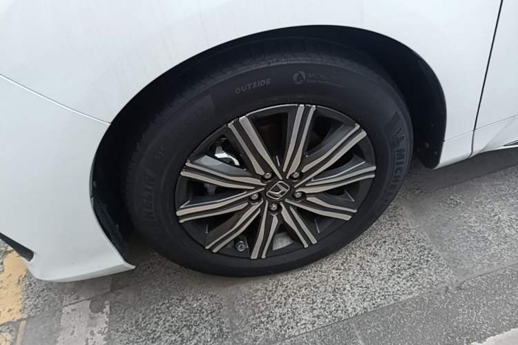 Used Honda Odyssey 2022 2.0L eHEV Sharp Enjoyment Edition Left Front Wheel Hub