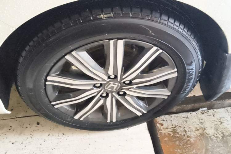 Used Honda Odyssey 2022 2.0L eHEV Sharp Enjoyment Edition Left Front Wheel Hub