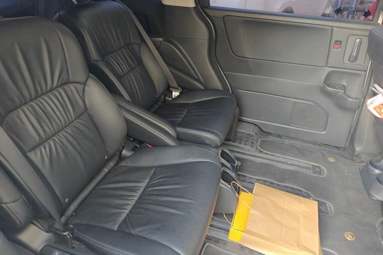 Used Honda Odyssey 2022 2.0L eHEV Sharp Enjoyment Edition Left Rear Seat