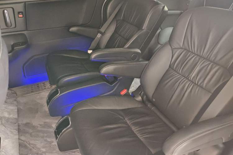 Used Honda Odyssey 2022 2.0L eHEV Sharp Enjoyment Edition Left Rear Seat