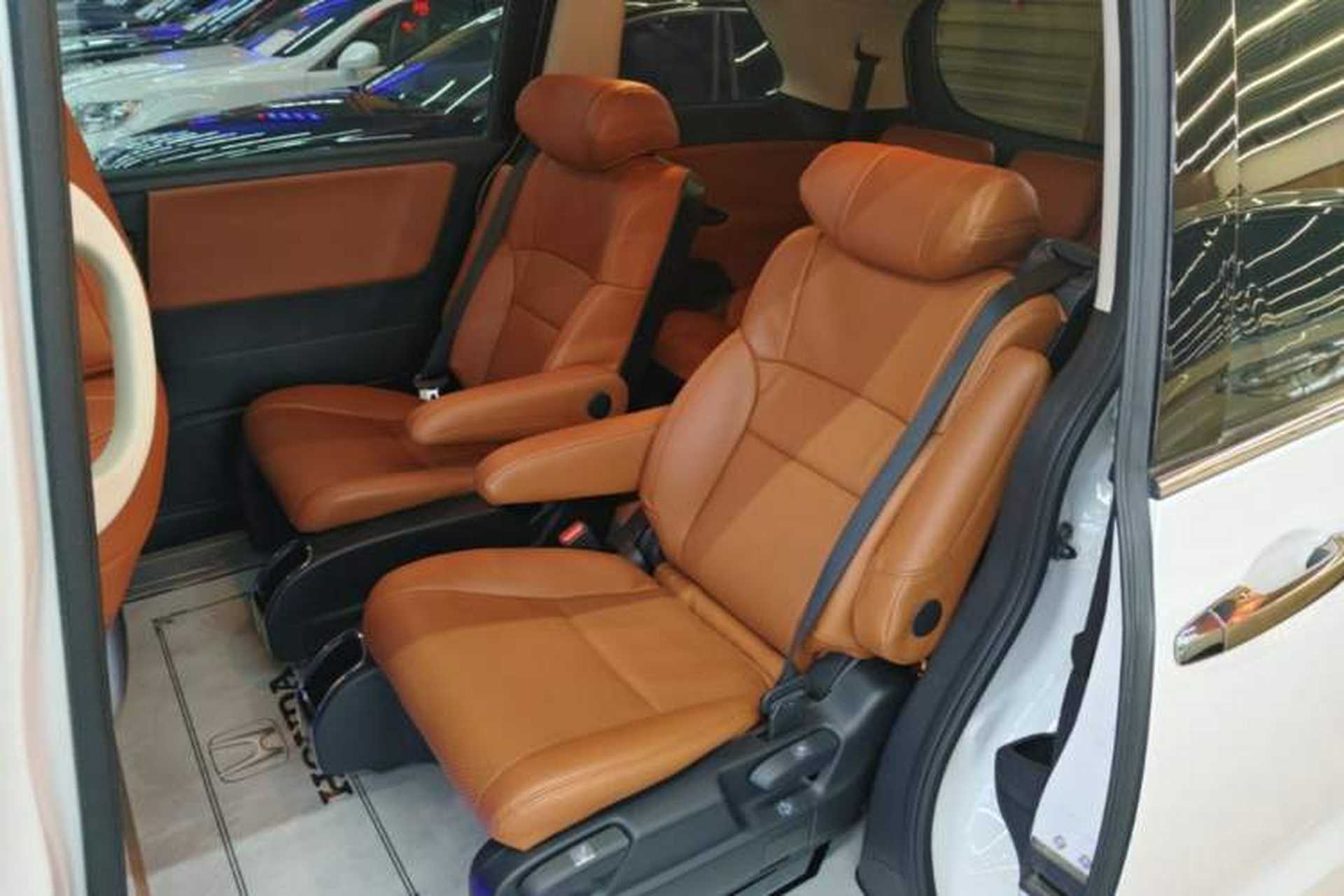 Used Honda Odyssey 2022 2.0L eHEV Sharp Enjoyment Edition Left Rear Seat