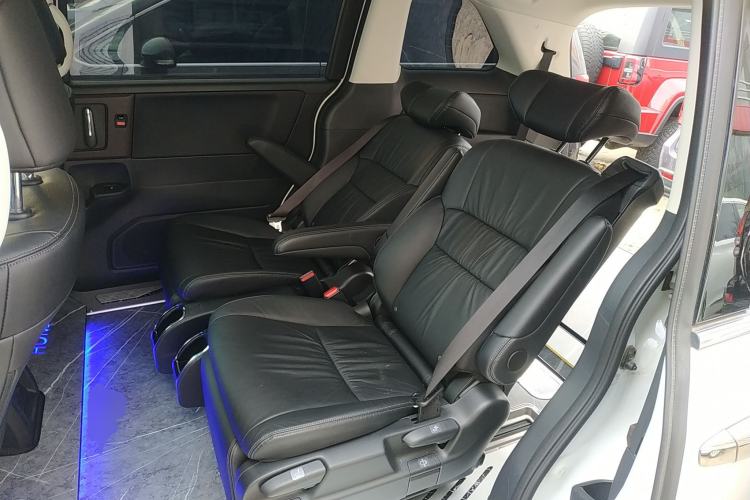 Used Honda Odyssey 2022 2.0L eHEV Sharp·Luxury Edition Left Rear Seat
