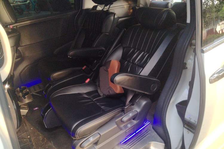Used Honda Odyssey 2022 2.0L eHEV Sharp Enjoyment Edition Left Rear Seat