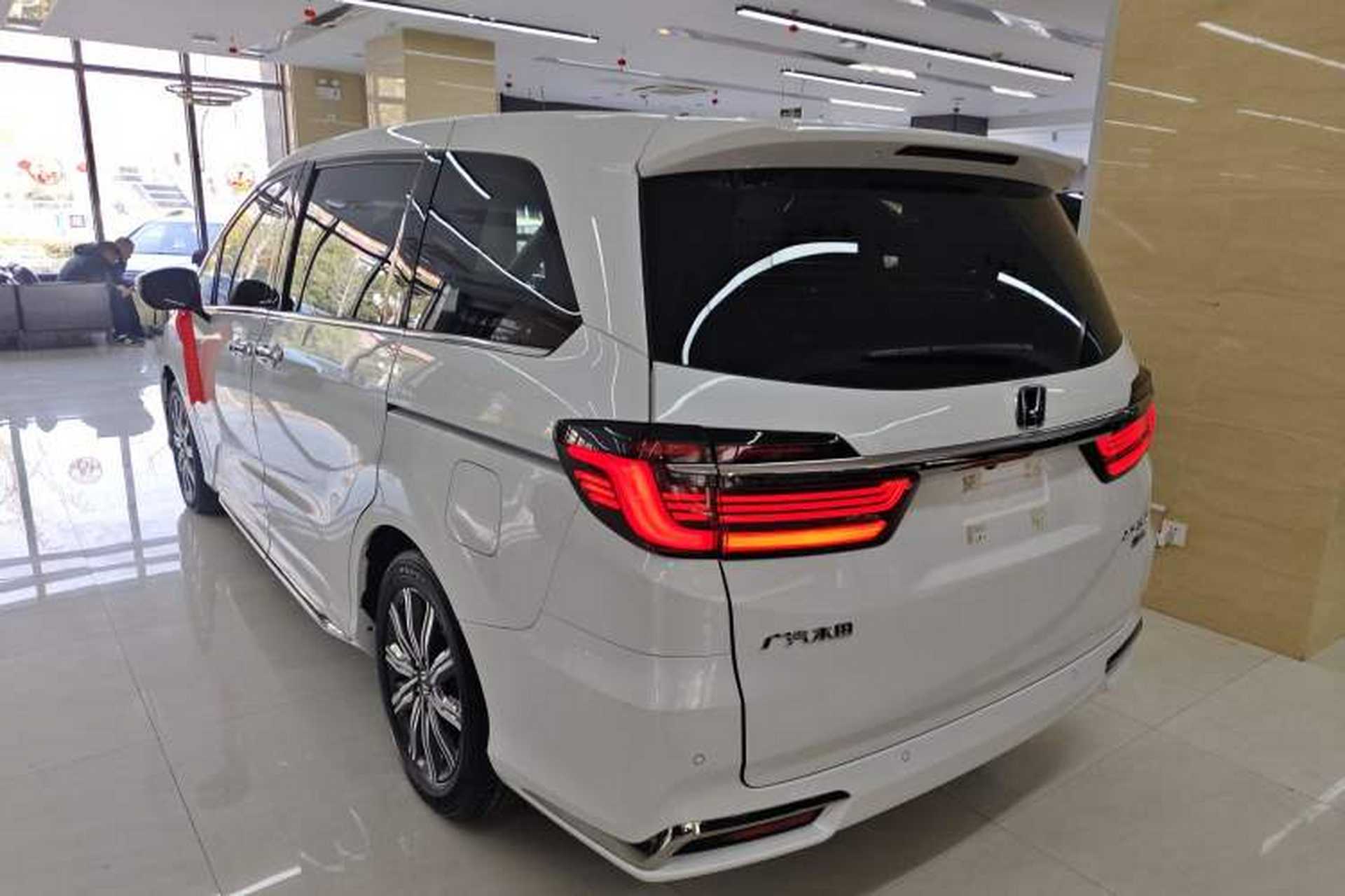 Used Honda Odyssey 2022 2.0L eHEV Sharp Enjoyment Edition Rear Left 45 Deg