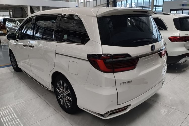 Used Honda Odyssey 2022 2.0L eHEV Sharp Enjoyment Edition Rear Left 45 Deg