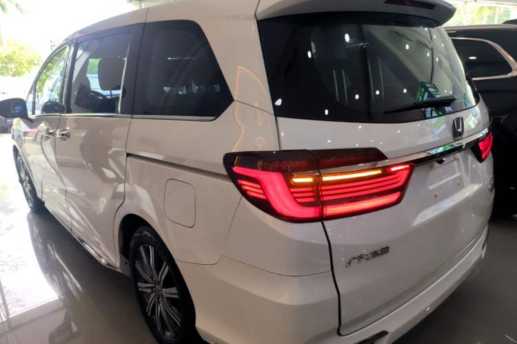 Used Honda Odyssey 2022 2.0L eHEV Sharp Enjoyment Edition Rear Left 45 Deg