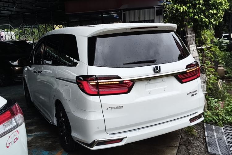 Used Honda Odyssey 2022 2.0L eHEV Sharp·Luxury Edition Rear Left 45 Deg