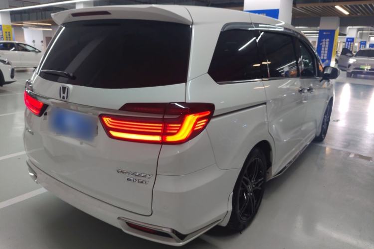Used Honda Odyssey 2022 2.0L eHEV Sharp·Luxury Edition Rear Right 45 Deg