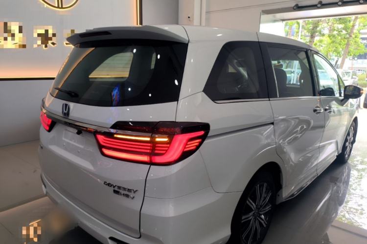 Used Honda Odyssey 2022 2.0L eHEV Sharp Enjoyment Edition Rear Right 45 Deg