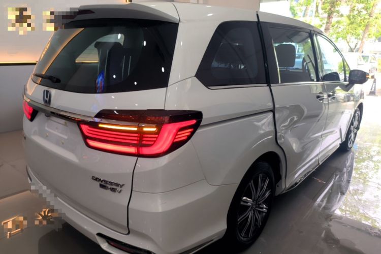 Used Honda Odyssey 2022 2.0L eHEV Sharp Enjoyment Edition Rear Right 45 Deg