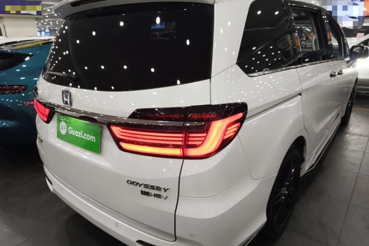 Used Honda Odyssey 2022 2.0L eHEV Sharp·Luxury Edition Rear Right 45 Deg